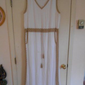 Beautiful white long dress with tan lace / lining.